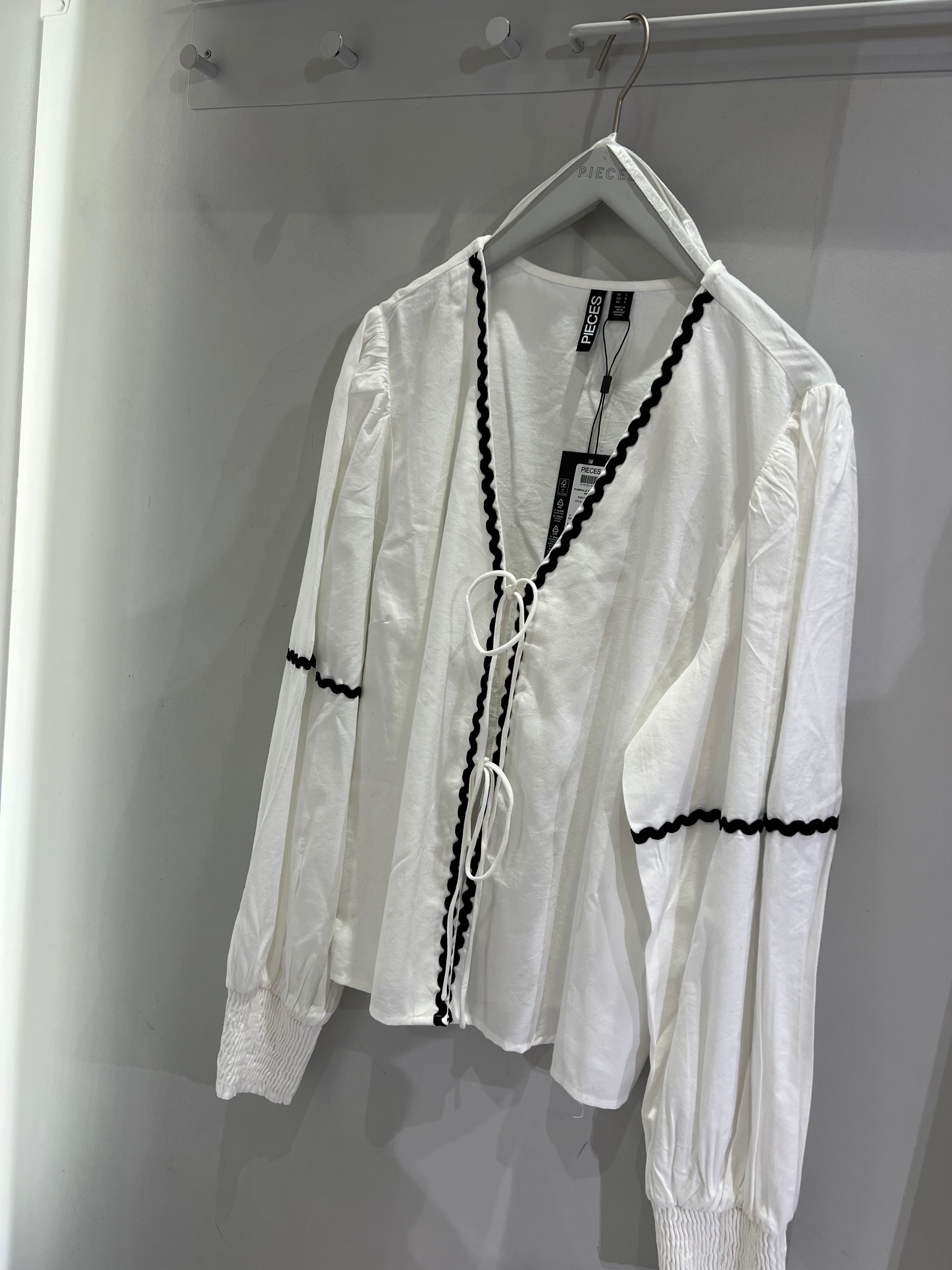 PCNERVIA Top - Bright White